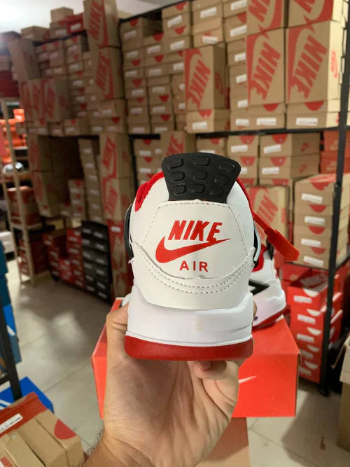 Air Jordan 4 - Fire Red